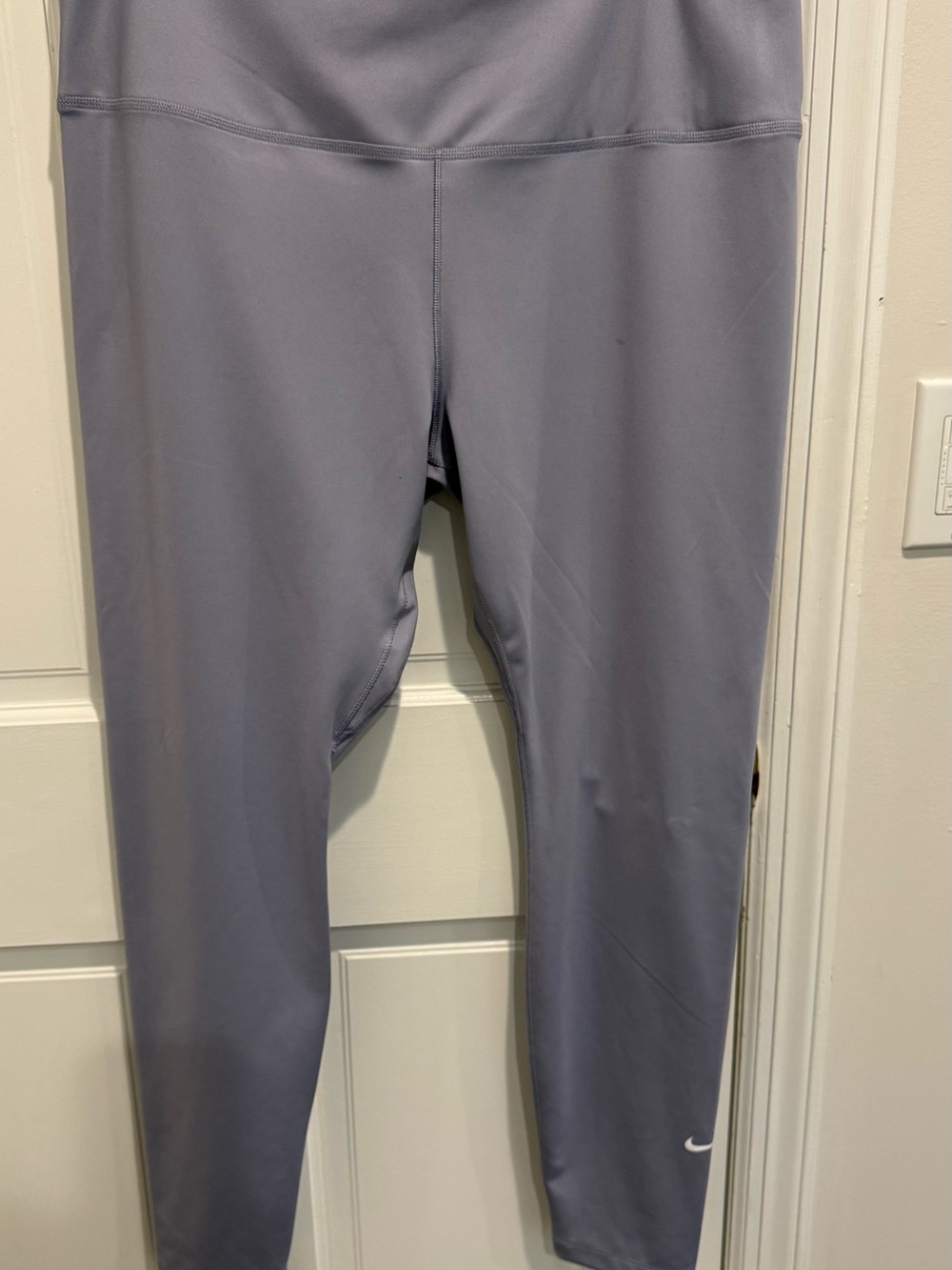Nike Women's Light Slate Gray Full-Length Leggings